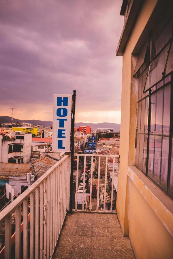 Hotel Shinula Huehuetenango Bagian luar foto
